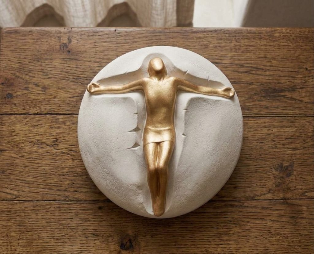 Jesús crucificado en pan de arcilla refractaria