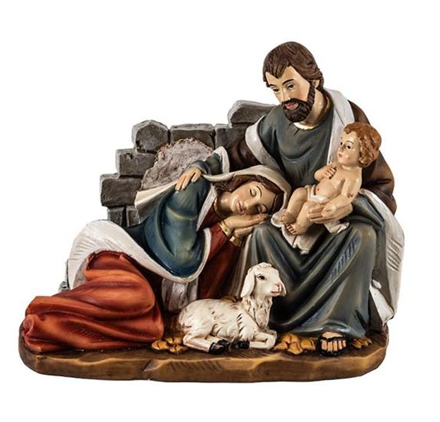 Misterio con la Virgen dormida, y San José mece al niño con una oveja a sus pies.