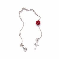 Pulsera decenario en plata de ley con rosa mística y cruz.